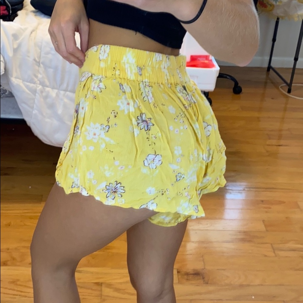 Billabong Flowy shorts - Picture 2 of 2